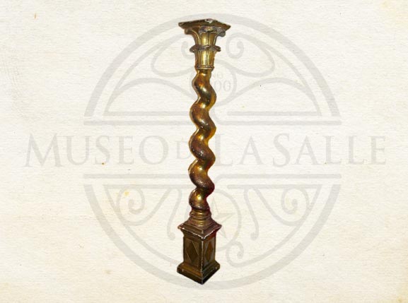 Gold Lead Wooden Column