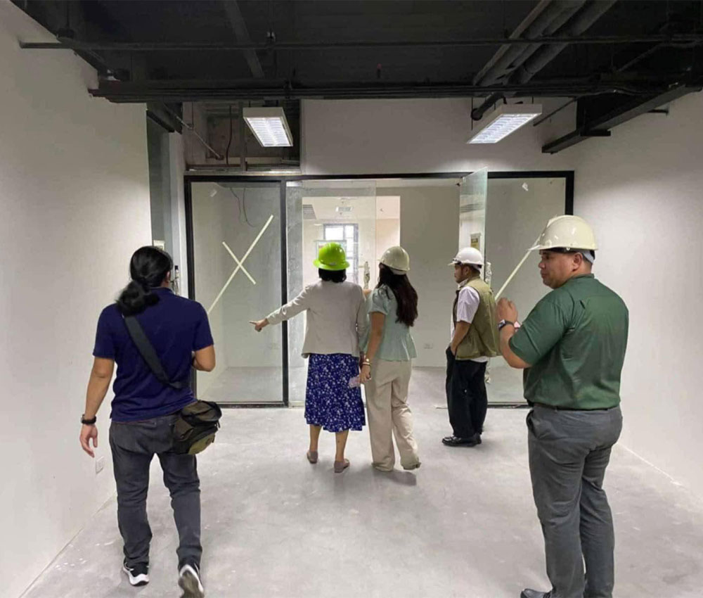 Br. President Visits Engineering and Architecture Building Development 