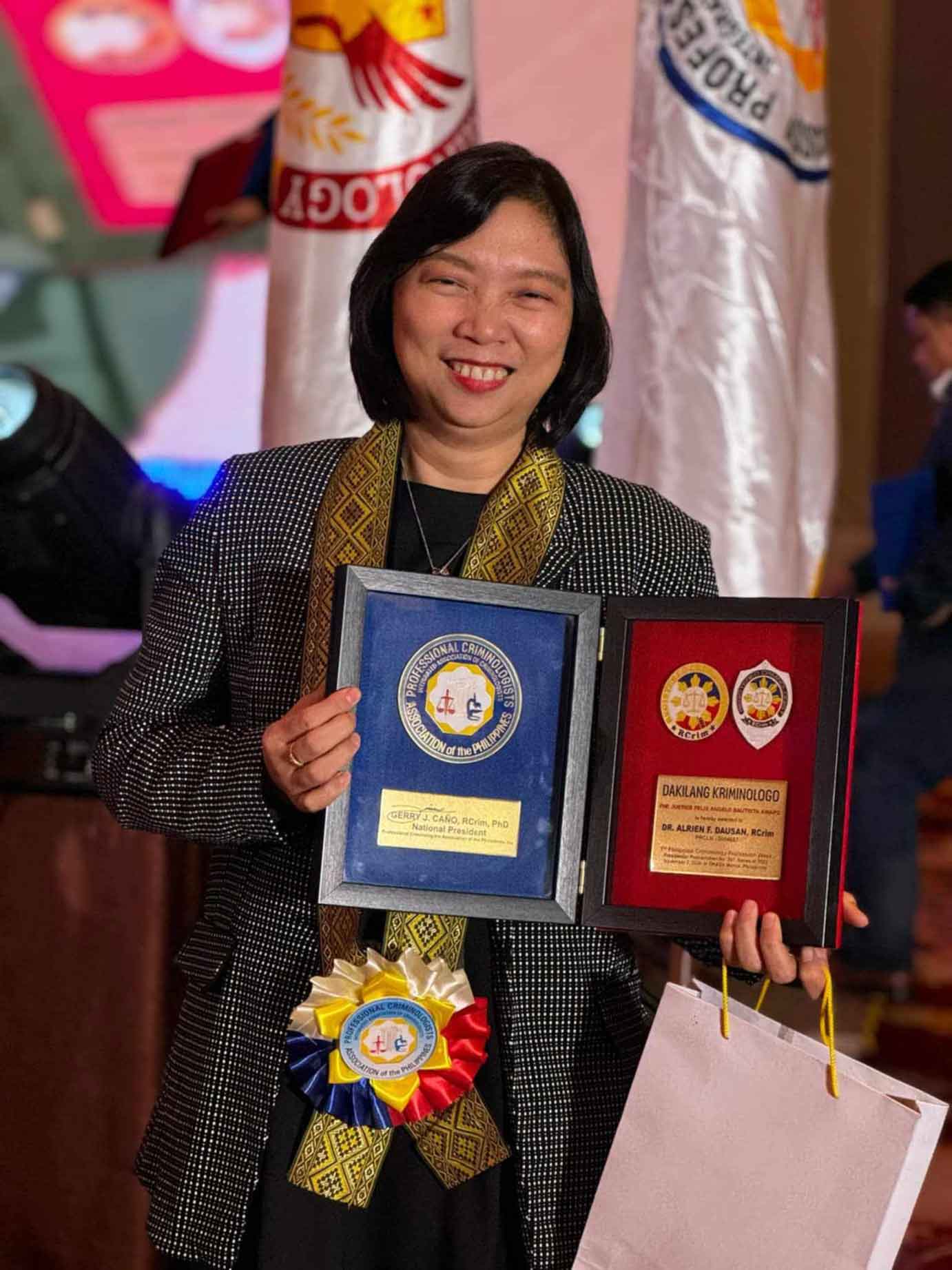 CCJE Faculty Receives Dakilang Kriminologo Award  