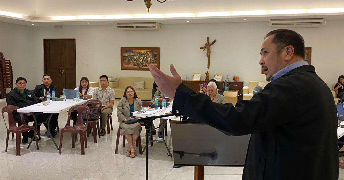 San Pablo Colleges Visits DLSU-D for Benchmarking 