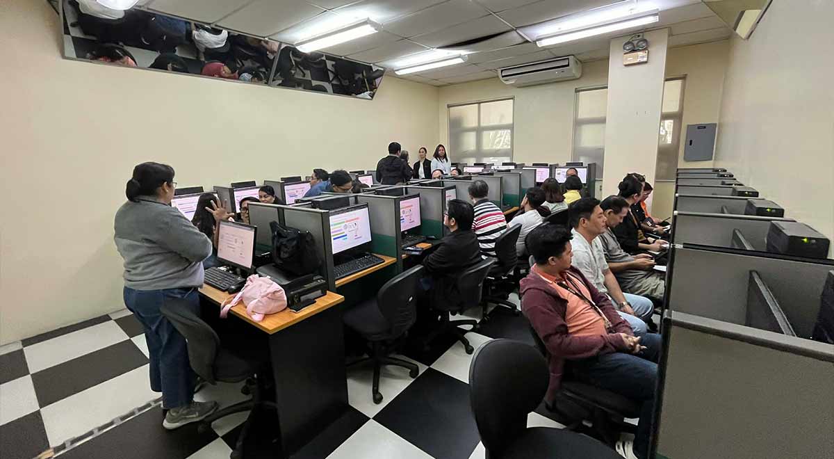 CDLM Conducts Faculty Training on Schoolbook Gradebook Use 