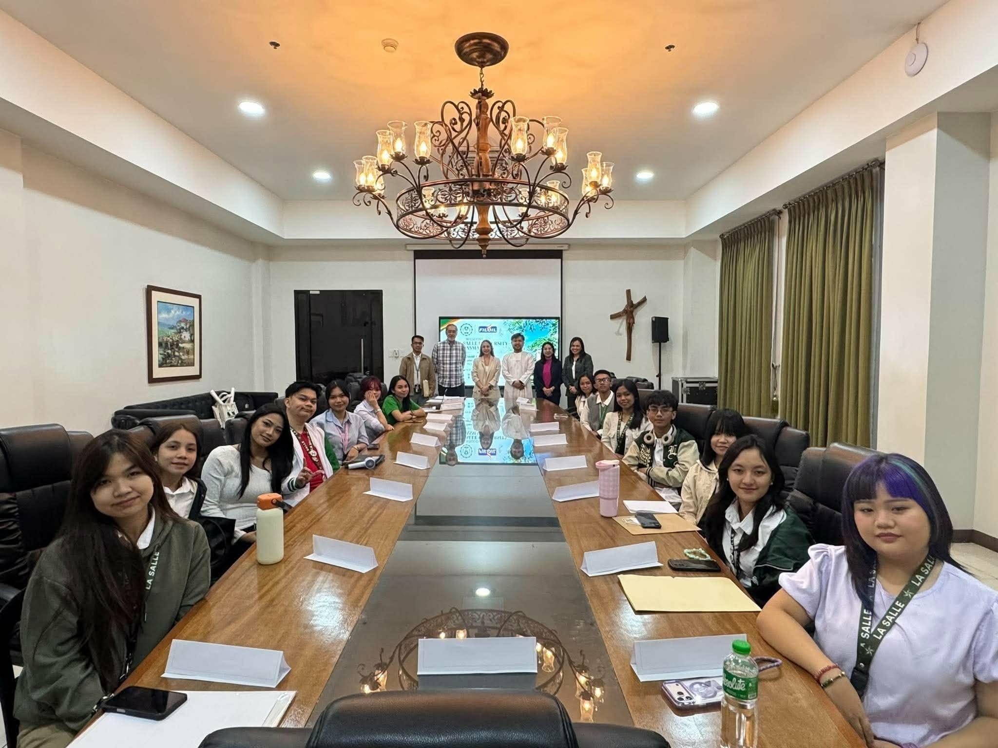 FILOIL Representatives Meet DLSU-D's First Batch of 14 Company Scholars