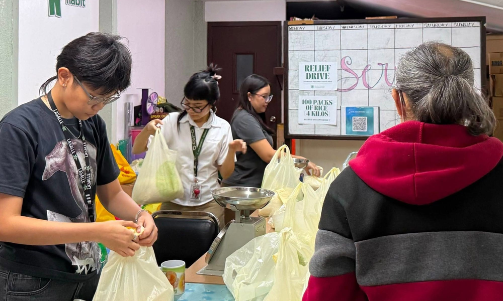 LCDC and SERVE Pack Relief Goods for September 8 Drive with Diocese of Imus