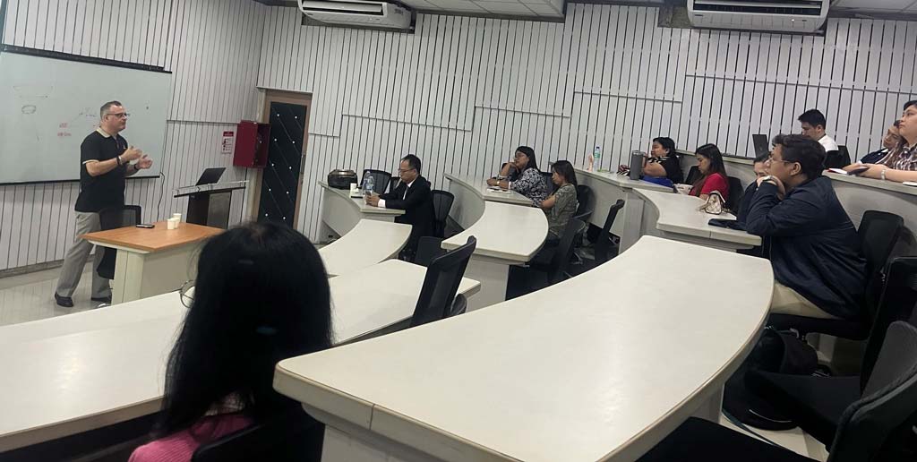 DLSU-D Welcomes USJ Macau Professors for Learning Sessions