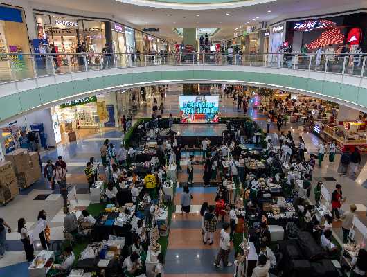 DLSU-D SHS Holds Bazaar De Carnival 