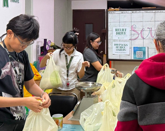 LCDC, SERVE Prepare Flood Relief Packs
