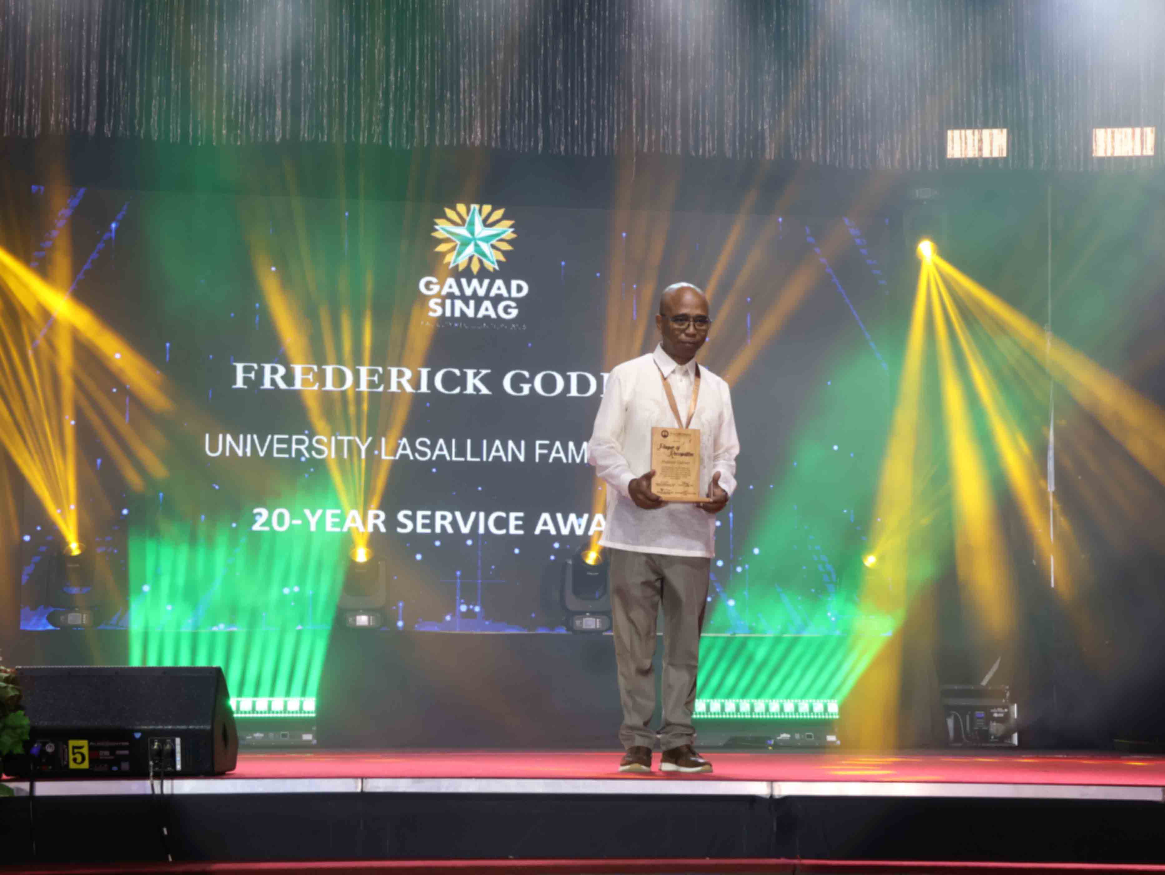  Gawad-Sinag