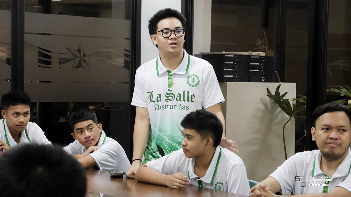 Junior Patriots Courtesy Call with Bro Pres gallery