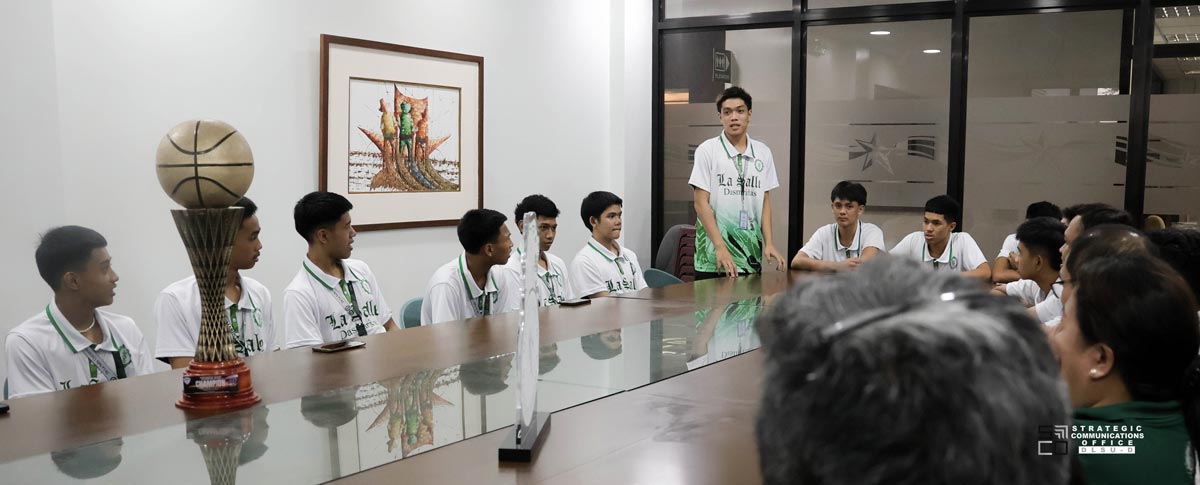 Junior Patriots Courtesy Call with Bro Pres gallery
